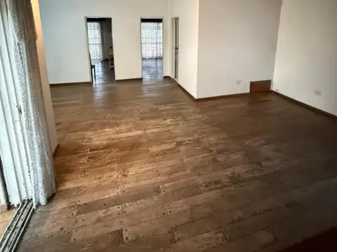 Casa 3 ambientes con 2 baños