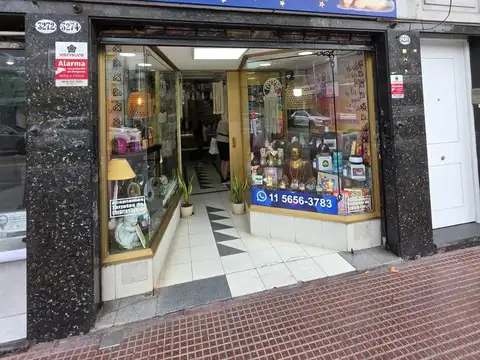 Fondo de Comercio regaleria , articulos holisticos y esencias sobre Av. Lope de Vega.