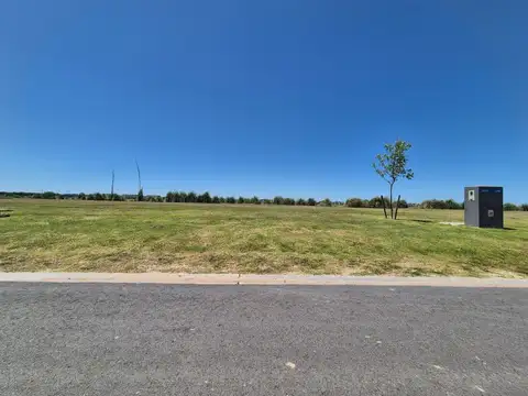 LOTE EN VENTA EN TERRALAGOS BARRIO PARQUE INTERNO