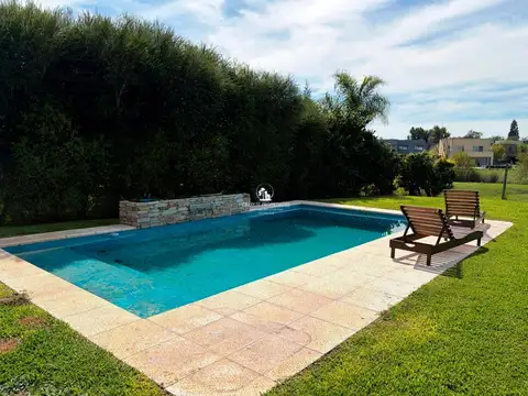 Casa en venta de 4 amb. pileta y lote a verde. Santa Elena. Pilar del Este 100