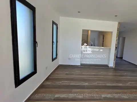 Casa en venta de 4 amb. pileta y lote a verde. Santa Elena. Pilar del Este