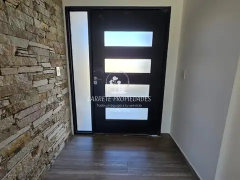 Casa en Venta en Countries y Barrios Cerrados en Pilar, USD 220.000