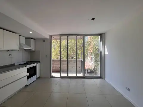 Departamento en Alquiler en Castelar Norte, $ 700.000