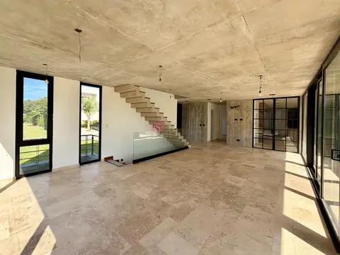 Casa en Venta 1 año