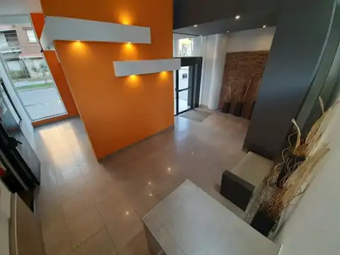 Alquiler temporario departamento 1 ambiente en Miramar. Edificio Miralmar.