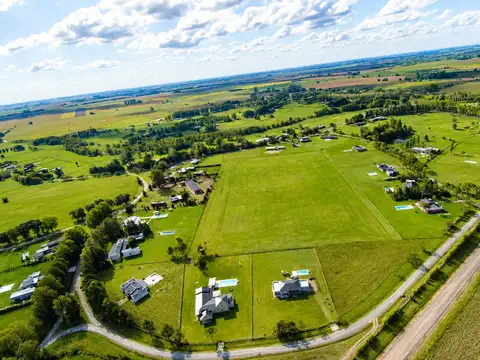 Ruta 8 Km 84, Haras El Malacate Club De Campo, Exaltación de la Cruz, Provincia de Buenos Aires