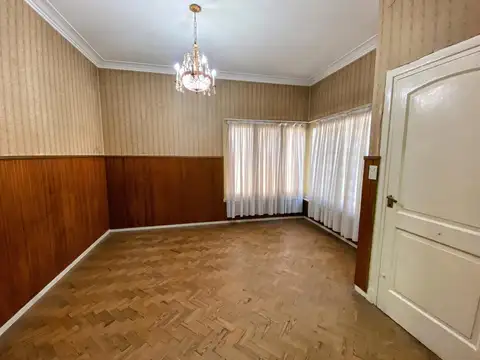 Casa en Venta en Burzaco, USD 170.000