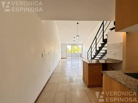 Departamento en Alquiler con 1 cocheras