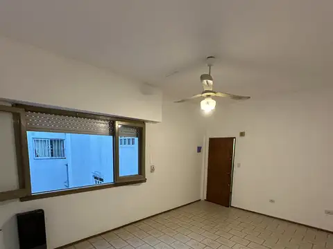 Belgrano Calle 52 3800, Piso 2