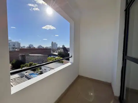 Departamento en Alquiler con 1 cocheras