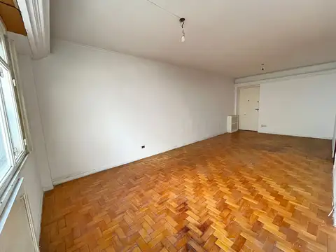 VENTA DPTO 4 AMBIENTES UBICACION INCREIBLE