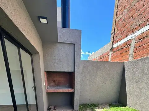 Casa en Alquiler al Este