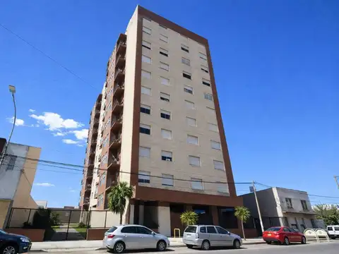 3 ambientes con balcón, ideal para reciclar