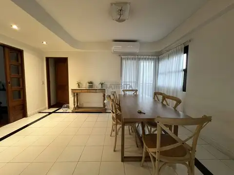 Departamento 6 ambientes con 3 baños