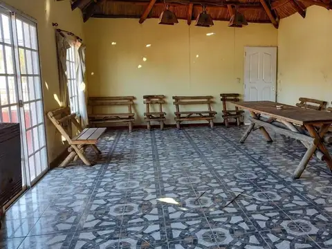 Casa 4 ambientes con 3 baños