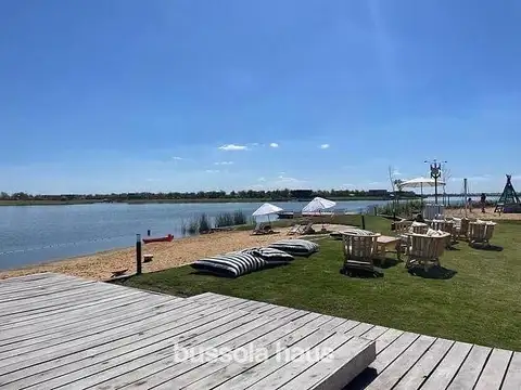 Lote interno a la venta orientación oeste en amarras