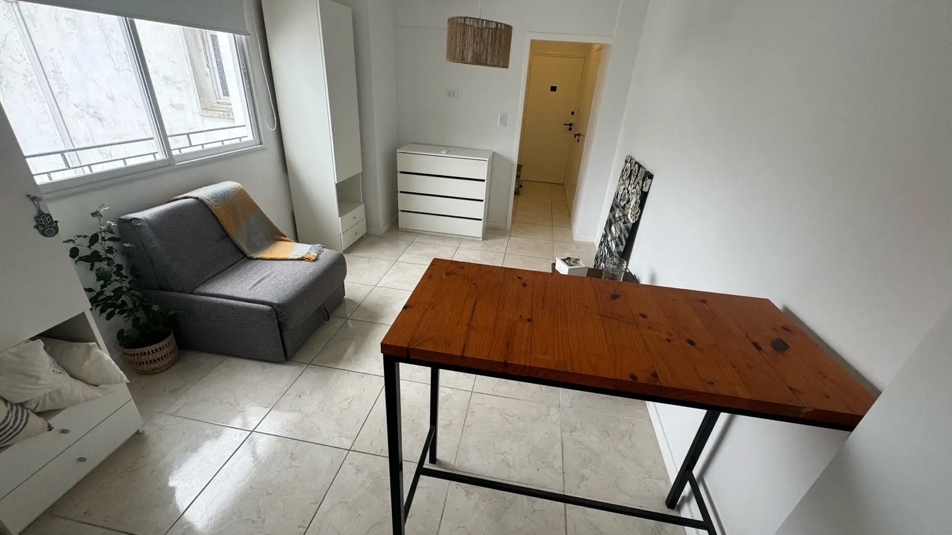 Depto 1 amb, 20m² reciclado con balcón — Microcentro