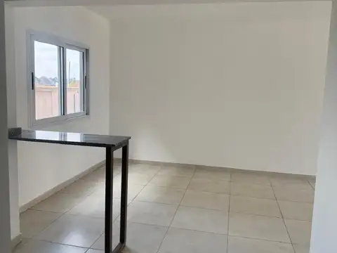 Excelente departamento 2 ambientes con cochera