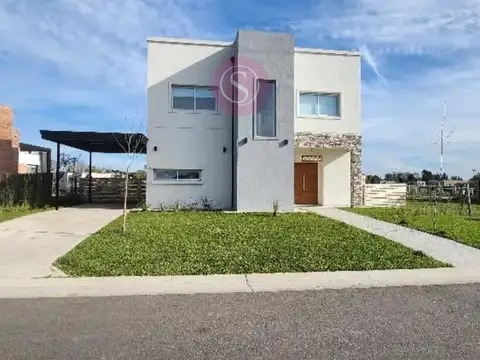 Casa  en Alquiler en Santa Lucia, Pilar del Este, Pilar