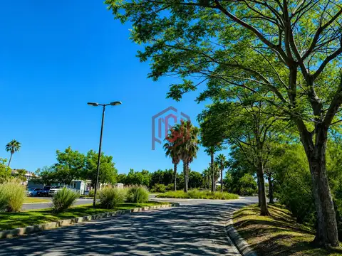 Lote al Río en Venta en El Yacht, Nordelta 100