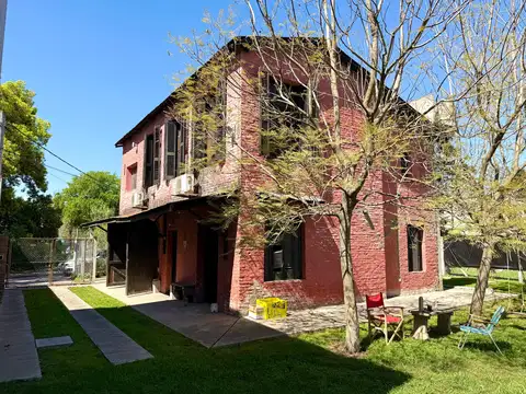 VENTA / PERMUTA CASA 4 AMB , EN BARRIO SEMI-CERRADO "SANTA CATALINA" , BELLA VIS