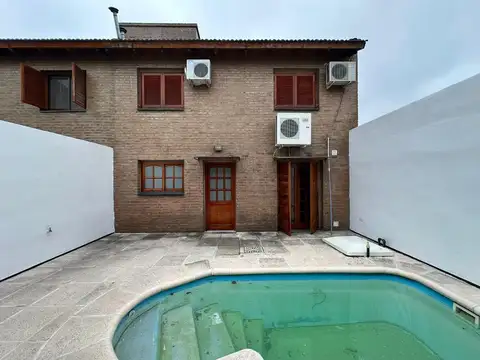 Casa en Alquiler al Oeste