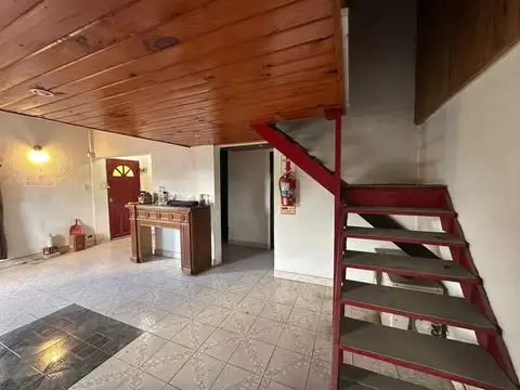 Depto Tipo Casa en Alquiler 46 años