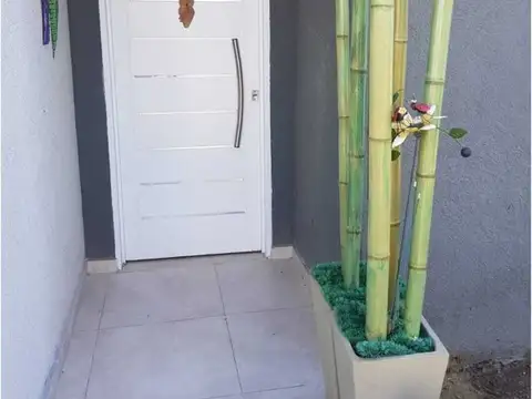 Casa en Alquiler en Pilar del Este - San Ramon, $ 2.000.000