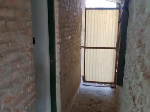 Casa En Ramon L. Falcon 338, Barrio Sarmiento, Lujan En Venta