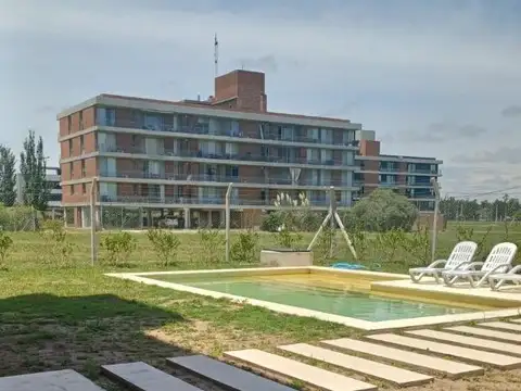 Departamento en Alquiler con 1 cochera