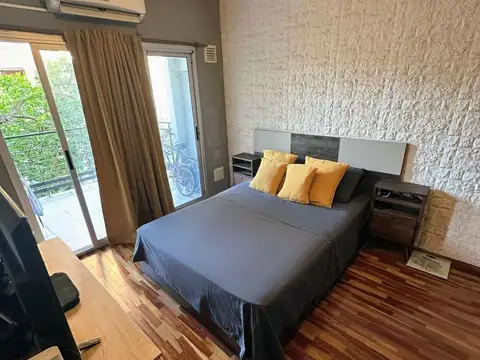 Alquiler de Monoambiente muy amplio con balcón aterrazado SIN MUEBLES