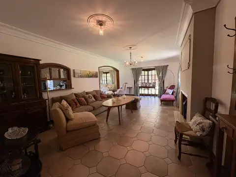 Casa en Venta de 5 dormitorios