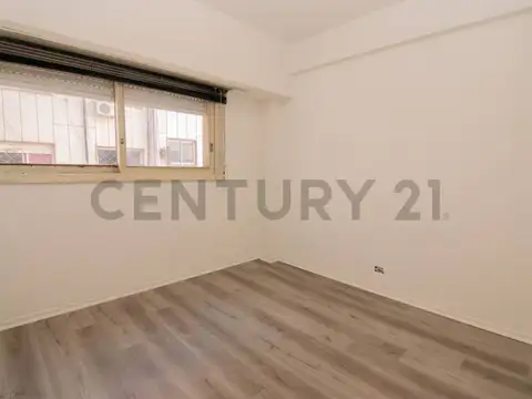 Manzanares 1800, Piso 0
