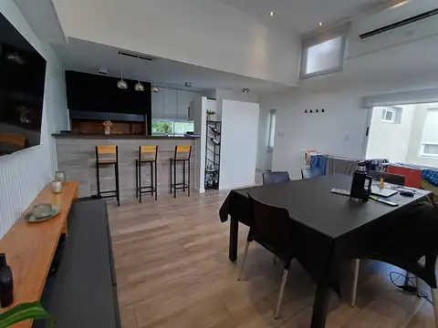 VENTA CASA INTERNA DE 3 DORMITORIOS, PARRILLERO Y QUINCHO
