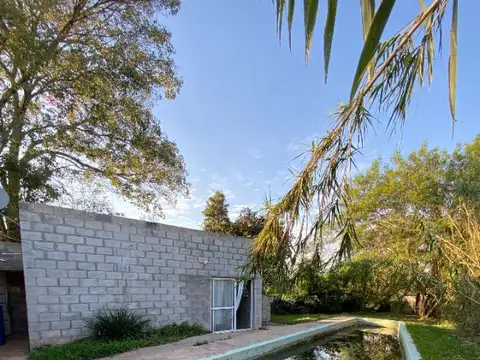 Casa 2 ambientes con 2 baños