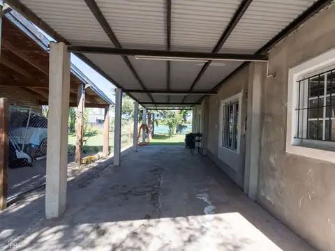 Casa 2 ambientes con 1 baño