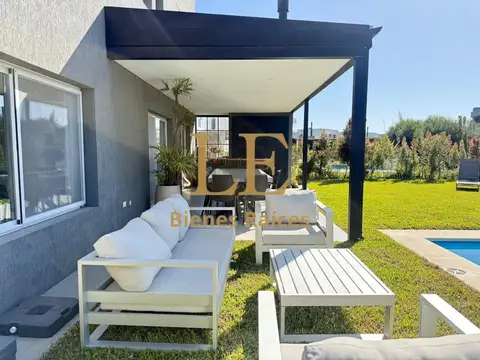 Casa en Venta en Puertos - Acacias, USD 348.000