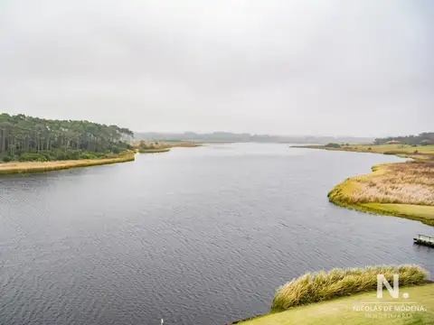 Departamento 4 ambientes con 3 baños