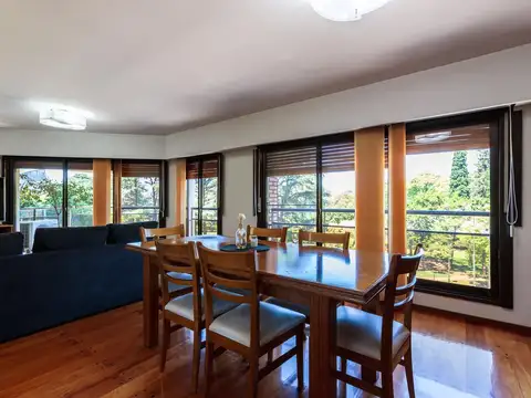 EN VENTA - DEPARTAMENTO DE 4 DORMITORIOS CON COCHERA - BARRIO LOURDES