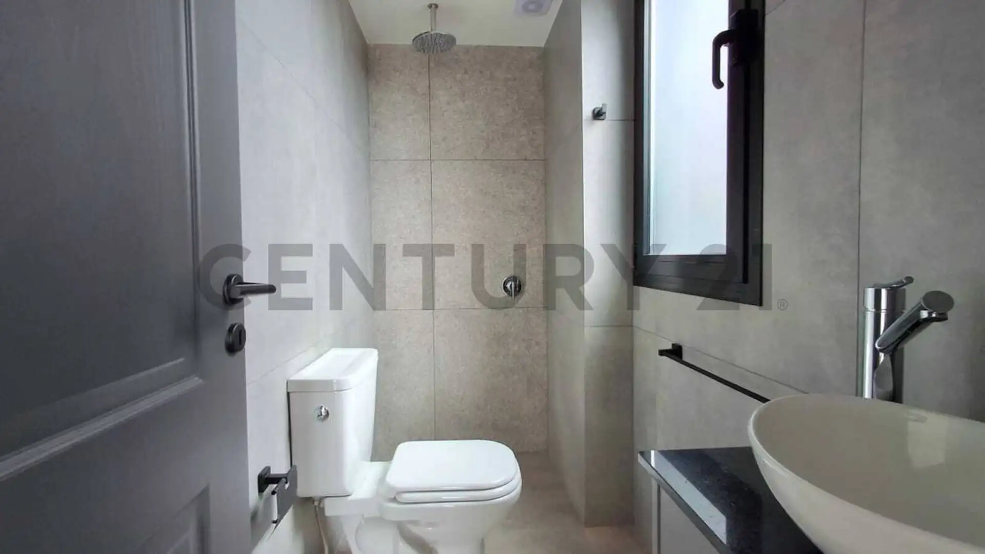 Venta semipiso de 3 ambientes en el edificio Stylo Paso