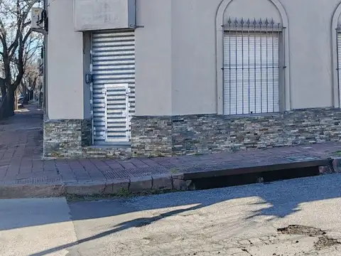ALQUILER LOCAL COMERCIAL ZONA CENTRO PAYSANDU
