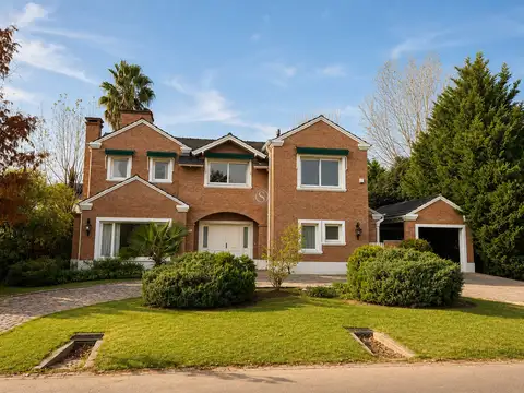 Casa  en Venta en La Lomada, Pilar, G.B.A. Zona Norte
