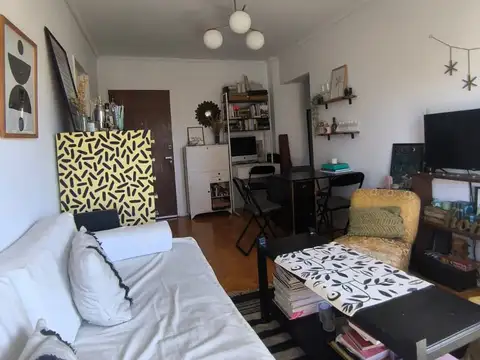 Departamento en Alquiler en Colegiales, $ 750.000