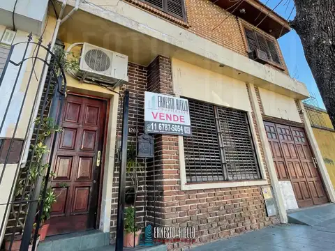 VENTA CASA 3 AMBIENTES CON GARAGE Y TERRAZA, QUILMES.