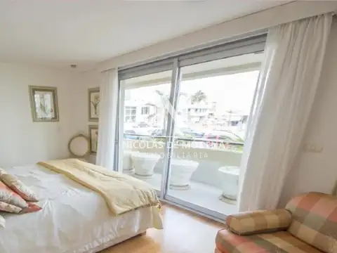 Espectacular apartamento en La Península, de 4 dormitorios frente al puerto