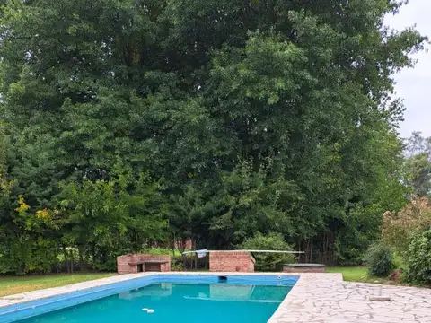 Casa 5 ambientes con 3 baños