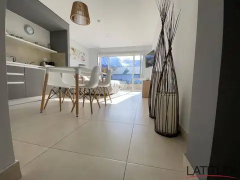 Estudio 100% amoblado en 12 de Octubre 749