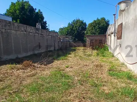 Terreno en Venta 30  mts Fondo