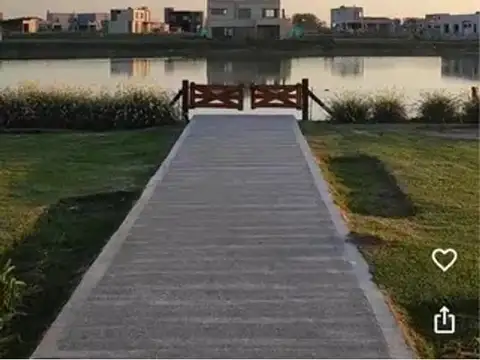 Venta de Lote en Barrio Santa Clara al Sur