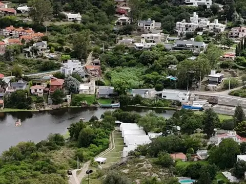 Terreno en Venta en Villa Del Lago, USD 27.500